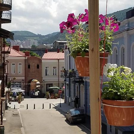 Art House Apartment Tbilisi Bagian luar foto