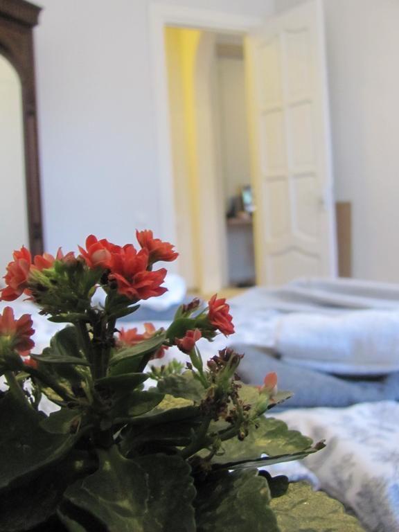 Art House Apartment Tbilisi Bagian luar foto