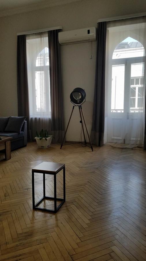 Art House Apartment Tbilisi Bagian luar foto